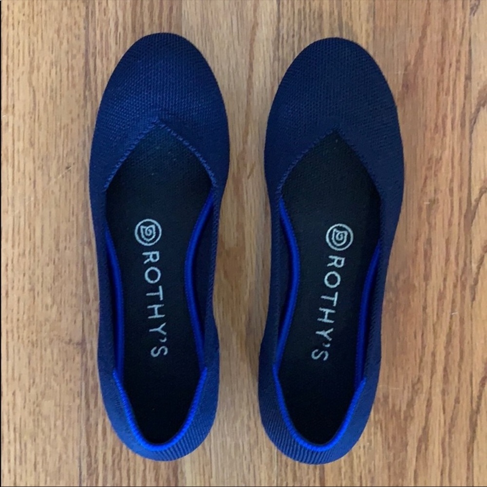 Rothy’s The Flat in Navy Solid. (Retired.) Size 6.